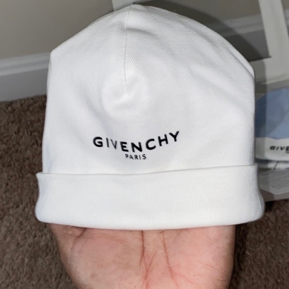 Givenchy baby hat white